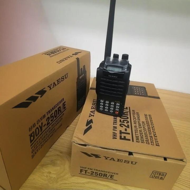 YAESU Baezhou FT-250R/E FM walkie-talkie VHF FM transponder VHF factory wholesale