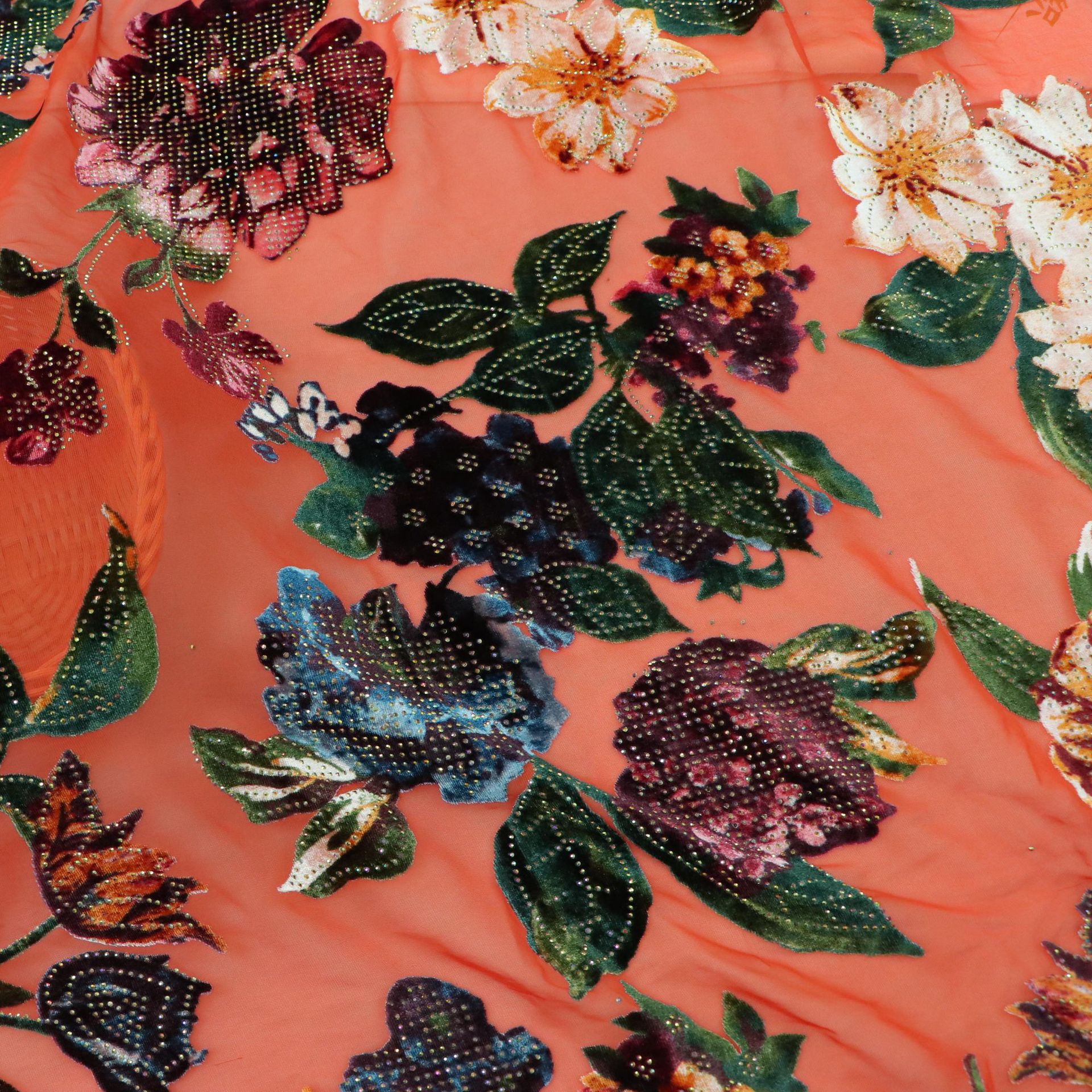 Source manufacturers wholesale velvet woven hot drill hot figure brocade velvet fabric nightgown dress cheongsam fabric fabric