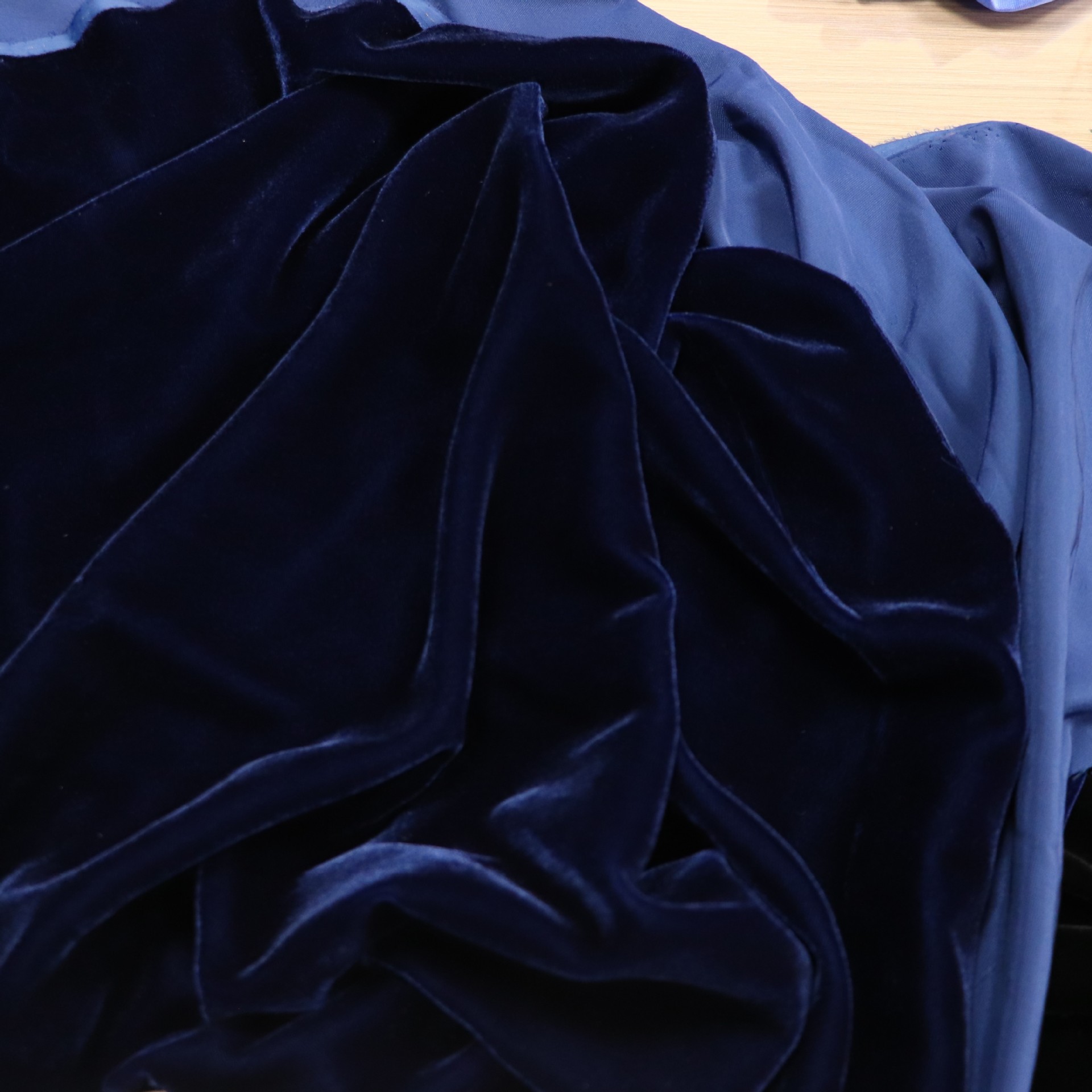 Imitation Velvet Silk Velvet Woven Brocade Dyed Fabric Nightgown Dress Cheongsam Fabric Gradient Double-Sided Brocade Velvet Fabric