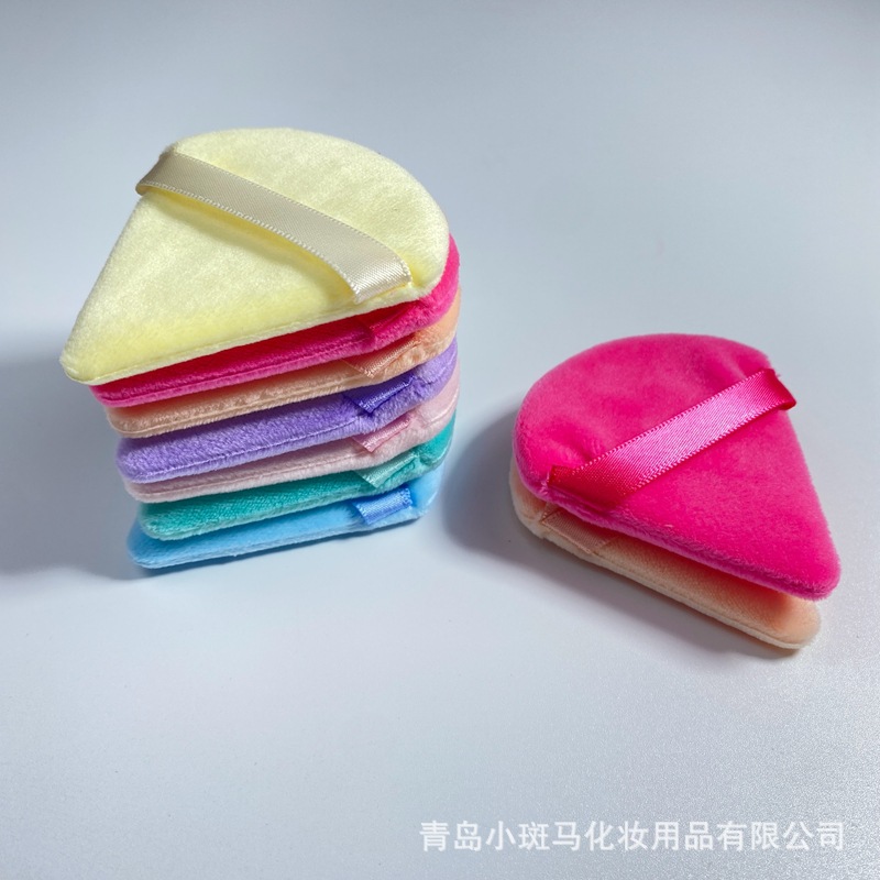 Spot triangular puff fan-shaped short velvet dry puff Crystal velvet triangular puff honey powder powder powder puff manufacturers straight hair