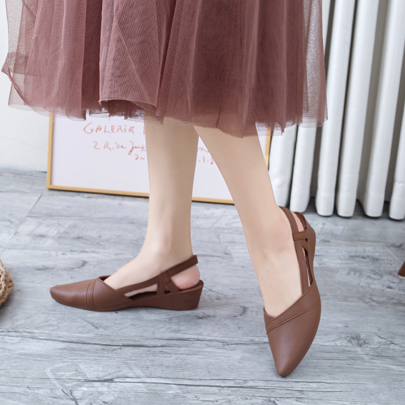Fashionable casual low-cut flat all-match plastic sandals women's outer wear summer wedge pointed jelly sandals