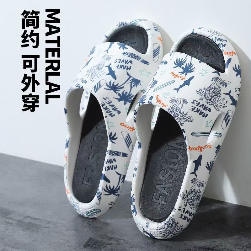 Indoor and Outdoor Wear Sandals Home Bathroom Shoe Feeling Couple Thick Slippers Women's New Slippers Men's Summer Korean Style