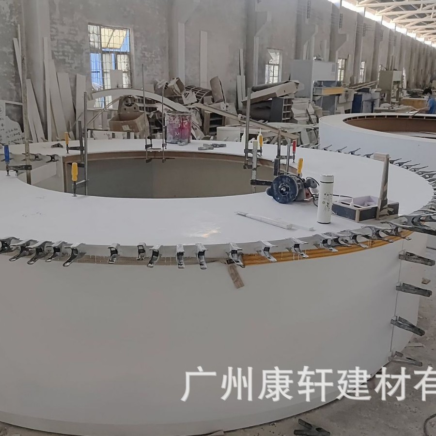 Столешницы из искусственного камня Corian акриловая стойка ресепшн горячей гибки изогнутый ромбовидный стол производитель L-образного стола