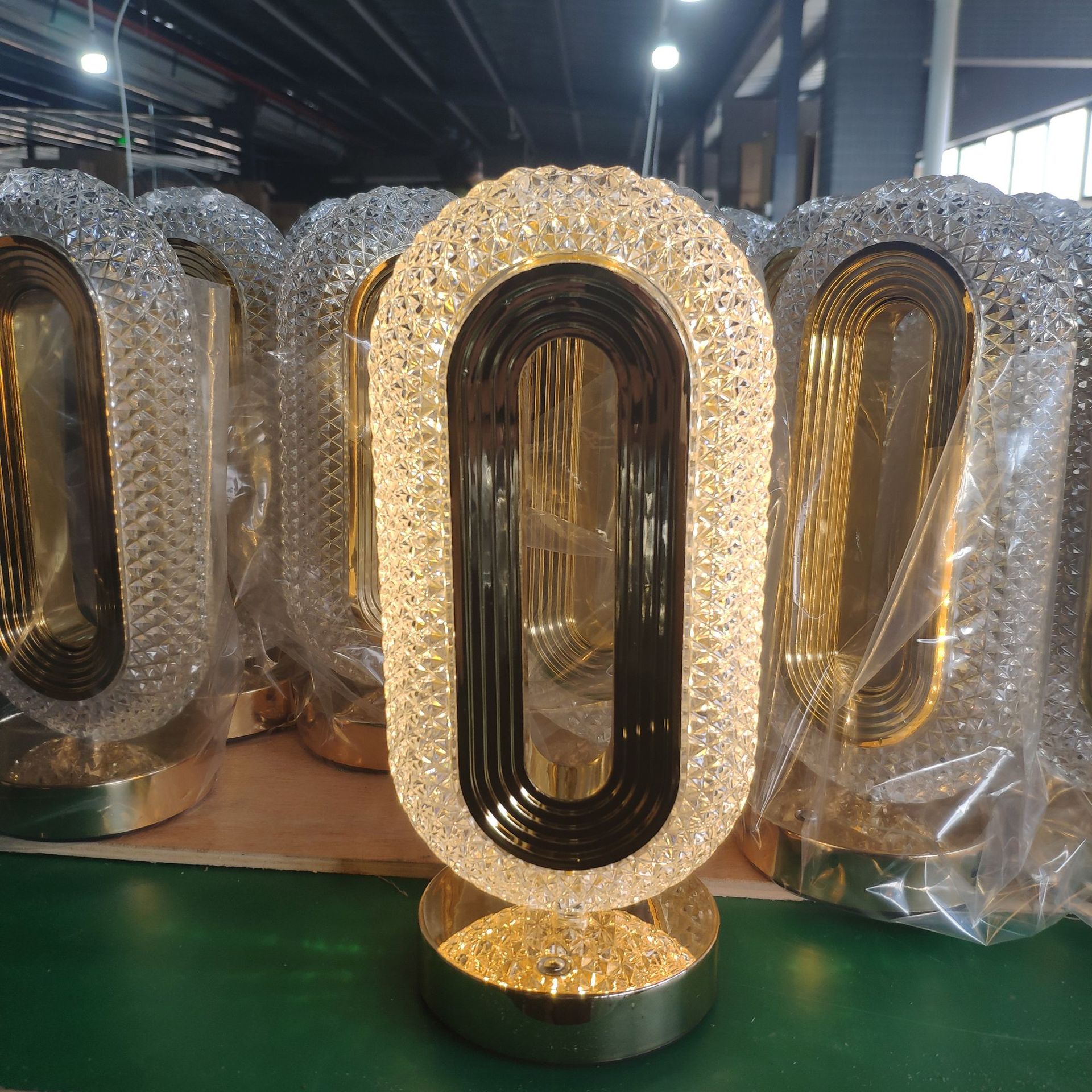 Cross-Border Rechargeable Crystal Table Lamp Light Luxury High-End Bedroom Bedside Atmosphere Lamp European Style Creative Touch Runway Table Lamp