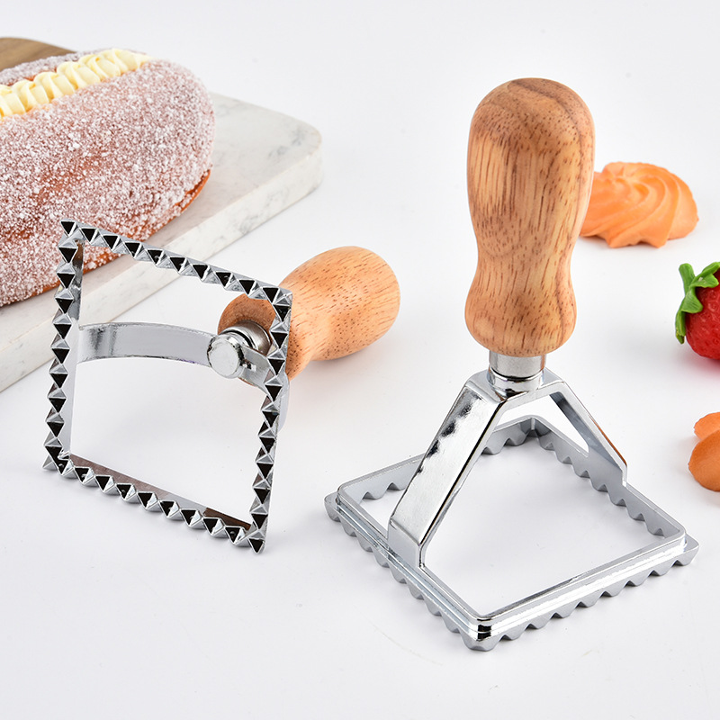 New zinc alloy biscuit mould cross-border Christmas creative baking utensils biscuit mould household wholesale