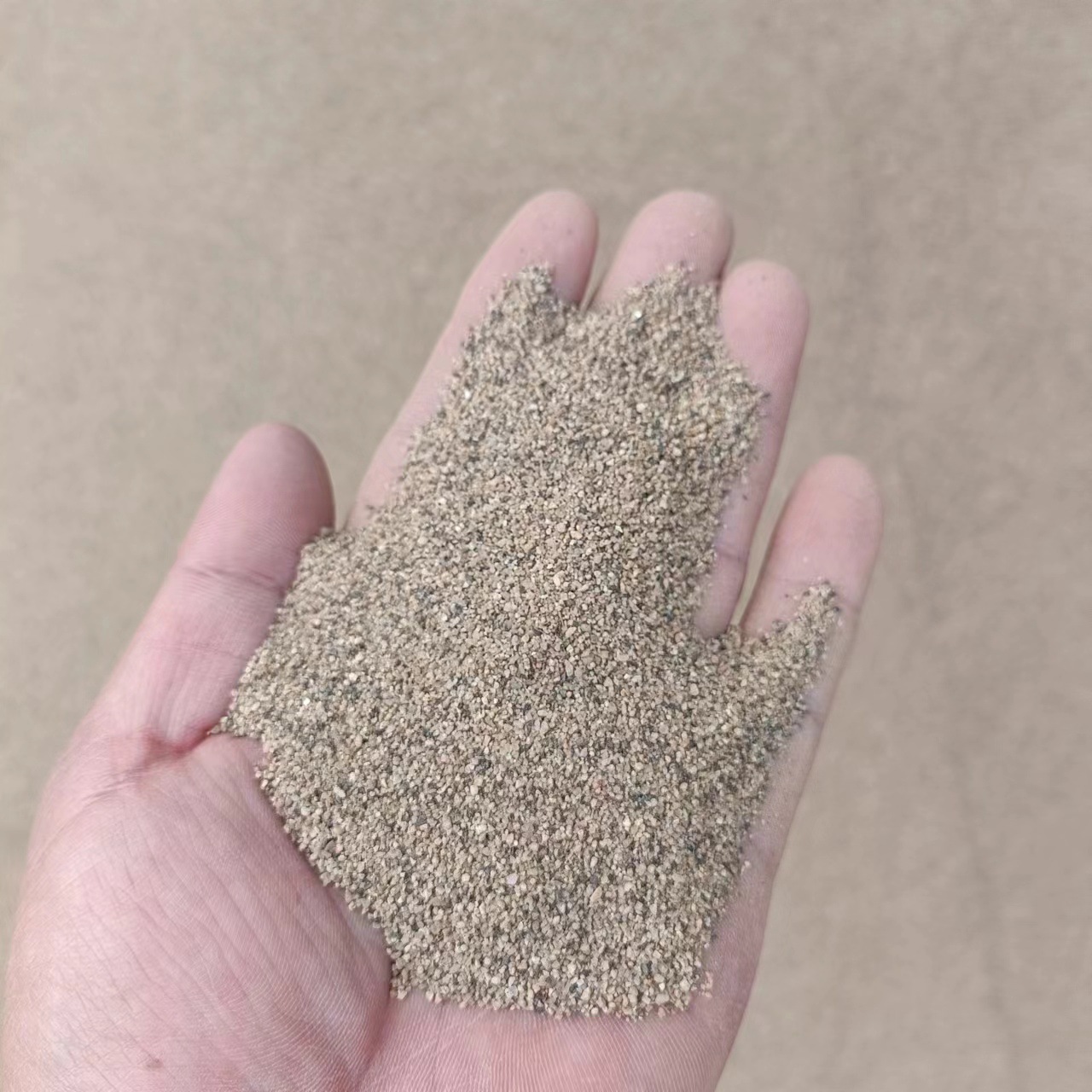 Manufacturer Wholesale Impurity-Free Round Grain Sand Children's Entertainment Construction River Sand Gardening Potted Washed Sand Indoor and Outdoor Sand