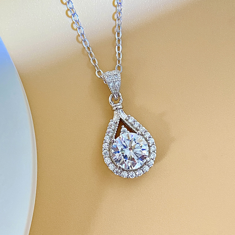 S925 Sterling Silver Necklace Mosan Diamond Necklace Water Drop Pendant Clavicle Chain Seiko Advanced Light Luxury Live Factory Wholesale