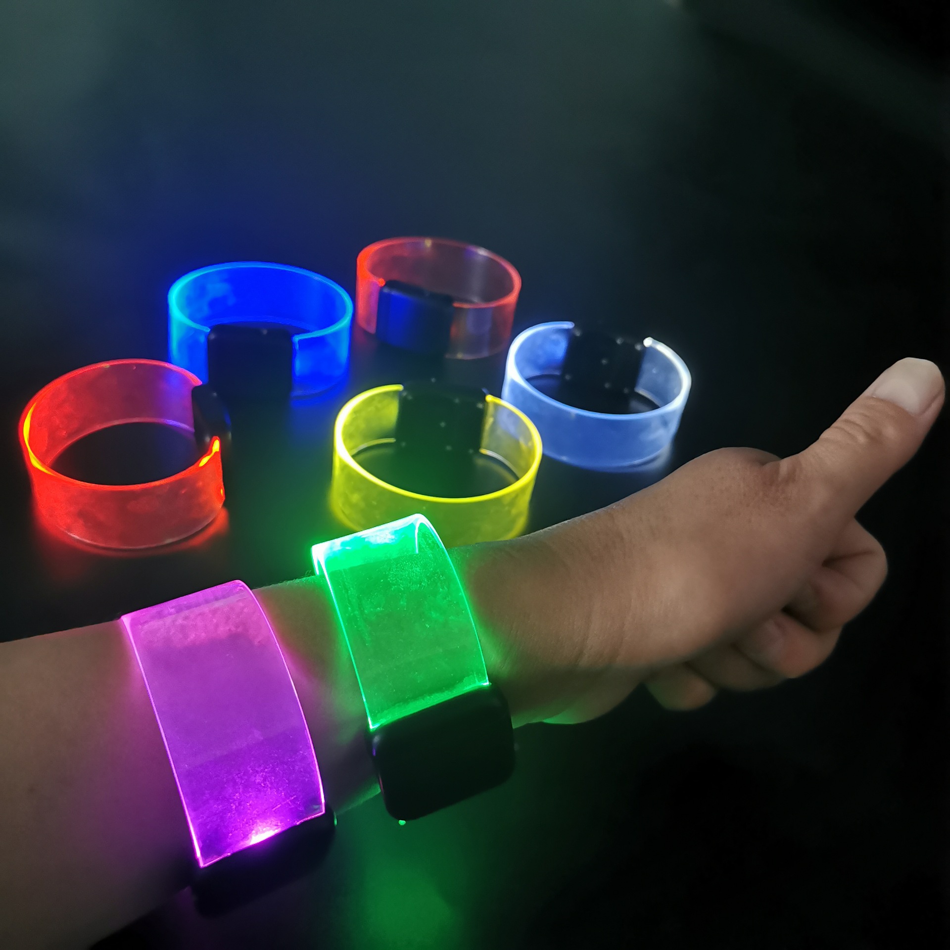 Manufacturer Wholesale Led Luminous Bracelet Button Magnetic Colorful Fluorescent Bracelet Cheering Printable Wristband
