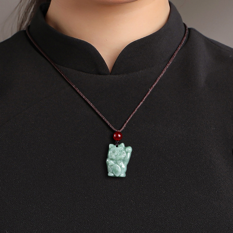 Natural A goods jade bean green lucky cat blue water cartoon cat glutinous jade pendant men's and women's pendant cute