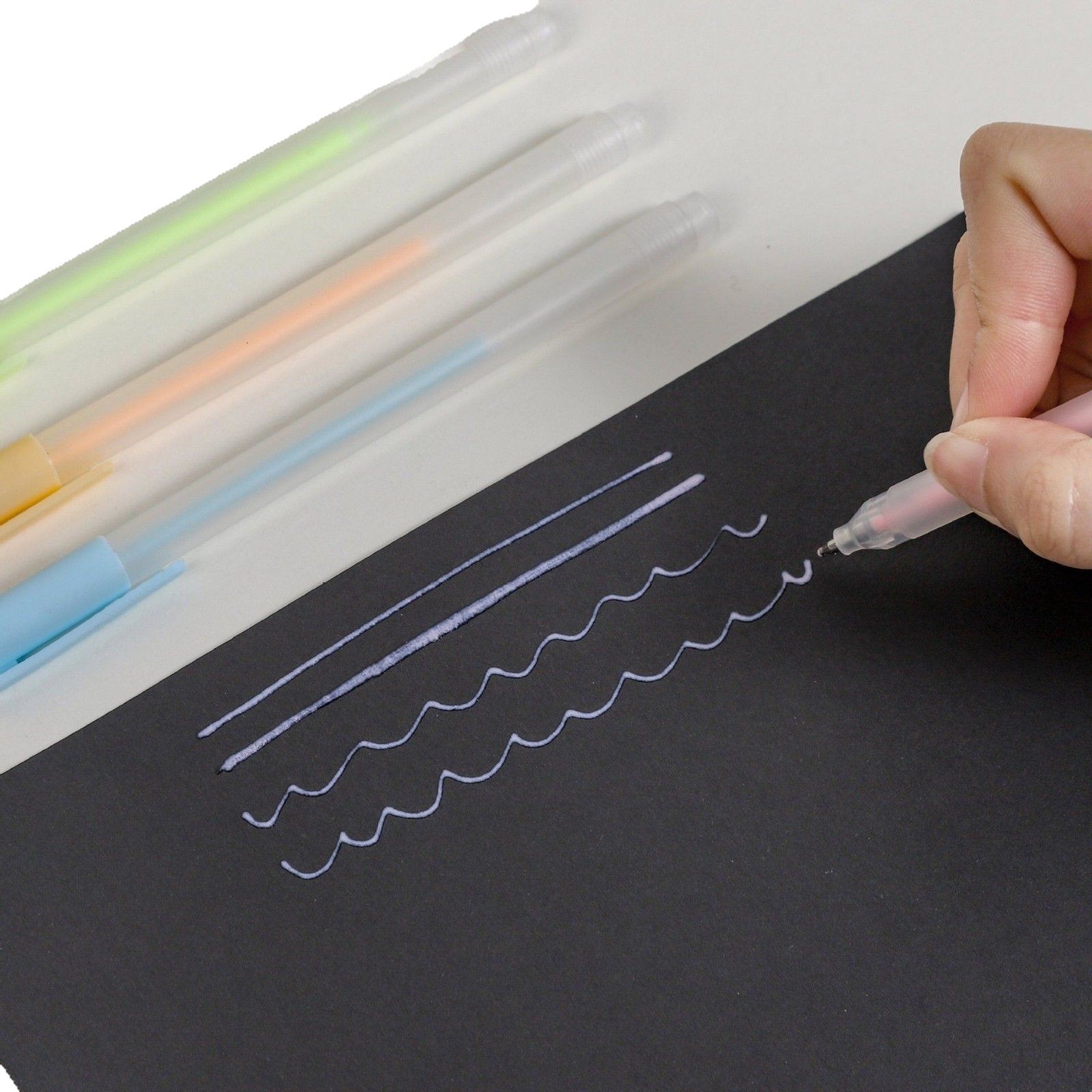 Specializing in the production of little glue pen color cover maiden heart student glue pen hand account special 20 seconds quick drying wholesale