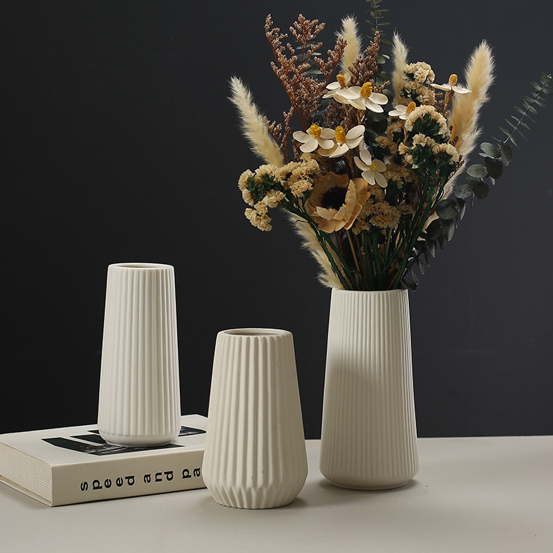 Nordic Entry Luxury Ceramic White Vase Ins Style Creative Flower Flower Ornaments Simple High-end Sense Wholesale European Style