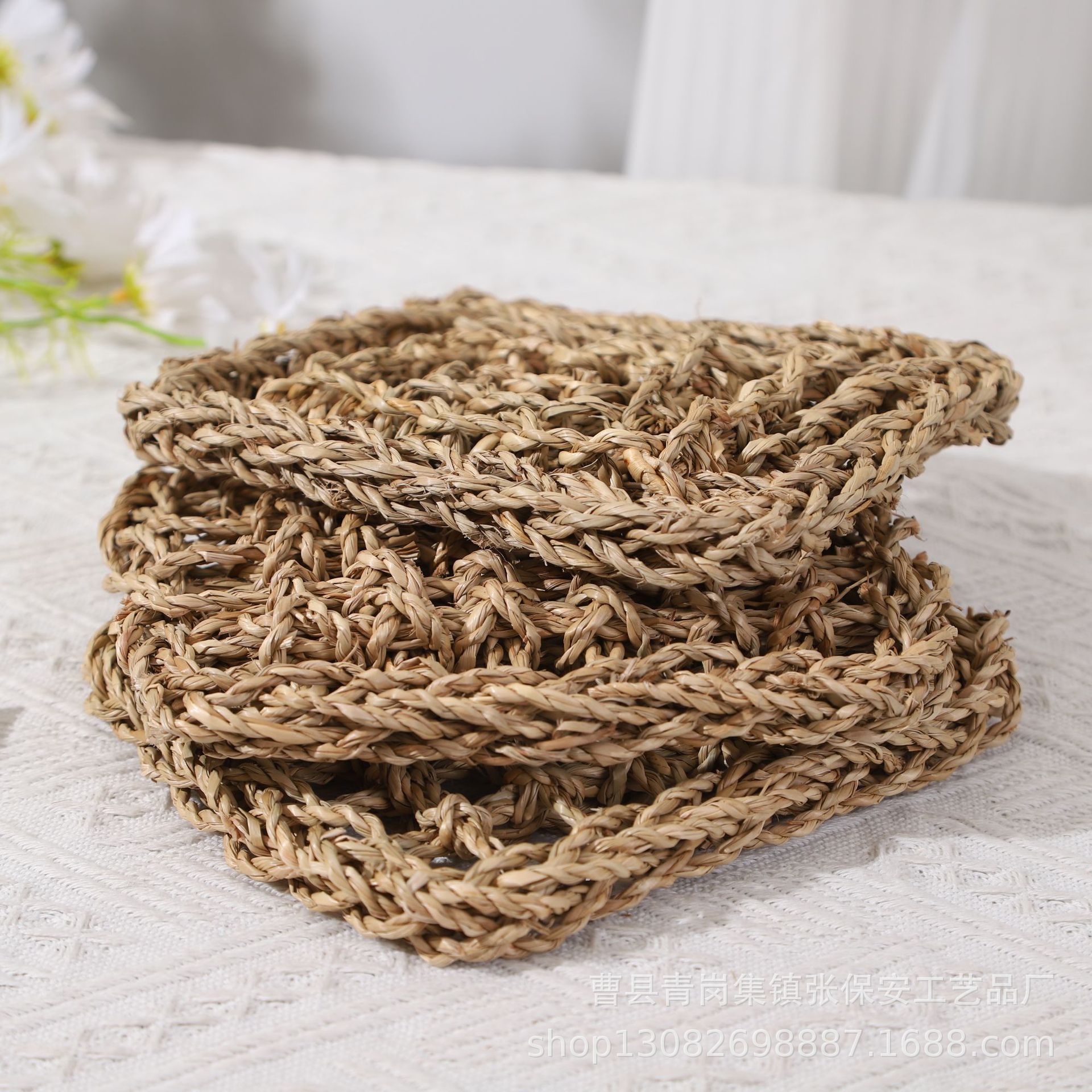 Hand Woven Square Lizard Crawling Mat Seaweed Woven Parrot Mesh Hammock Straw Woven Small Pet Crawling Mesh