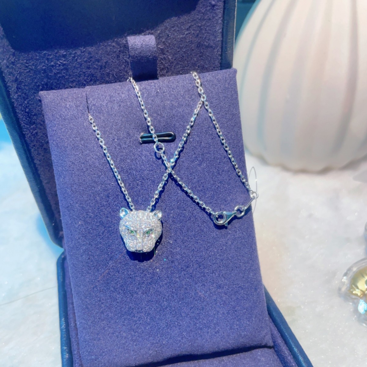 Lab-Grown Diamond Necklace Pt950 Platinum Leopard Pendant Can Be Customized in 18K White Gold Style Shenzhen Jewelry Factory