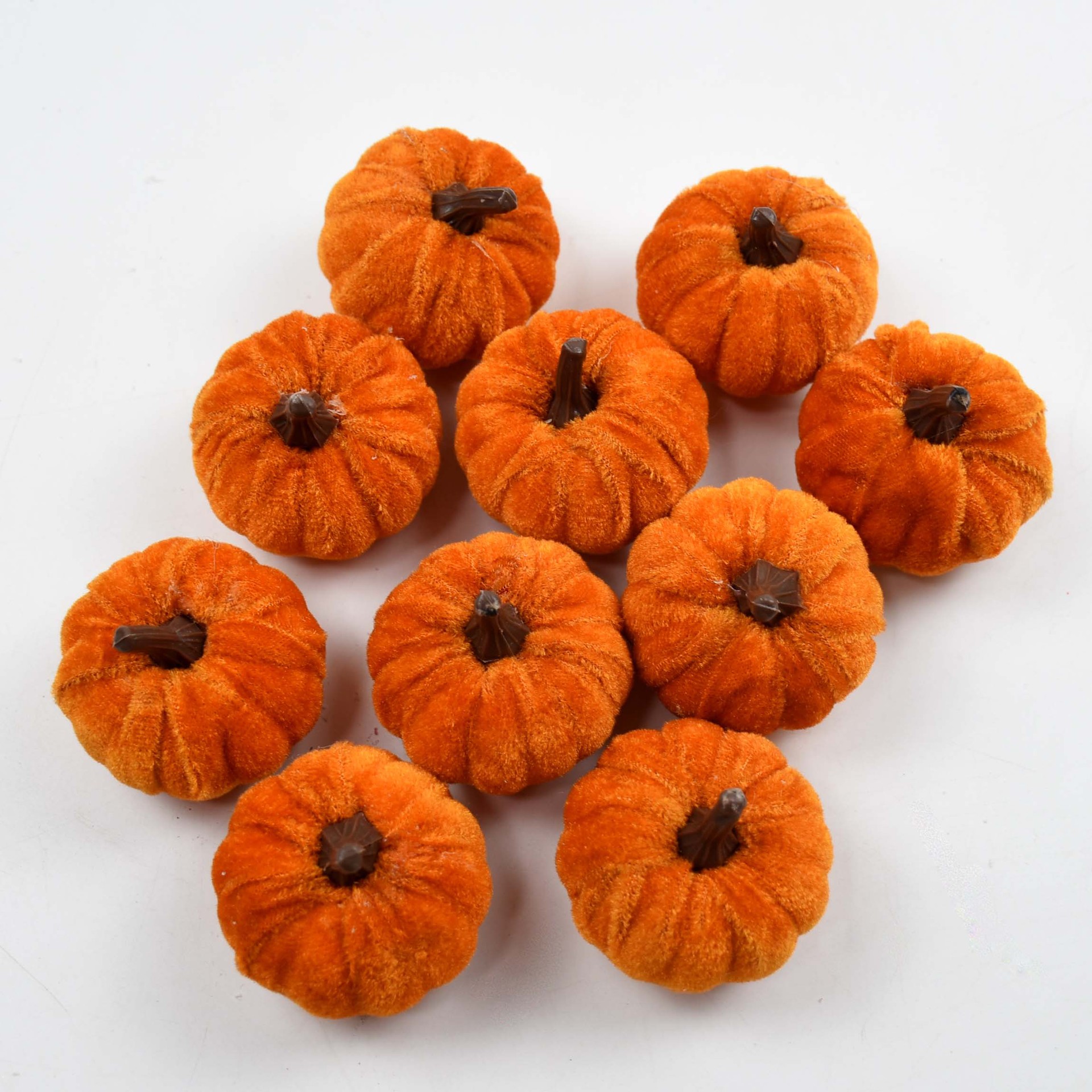 In-Stock Autumn Faux Pumpkins for Thanksgiving Decoration, Artificial Foam Velvet Harvest Festival Tabletop Ornaments, Hot-Selling Cross-Border Items