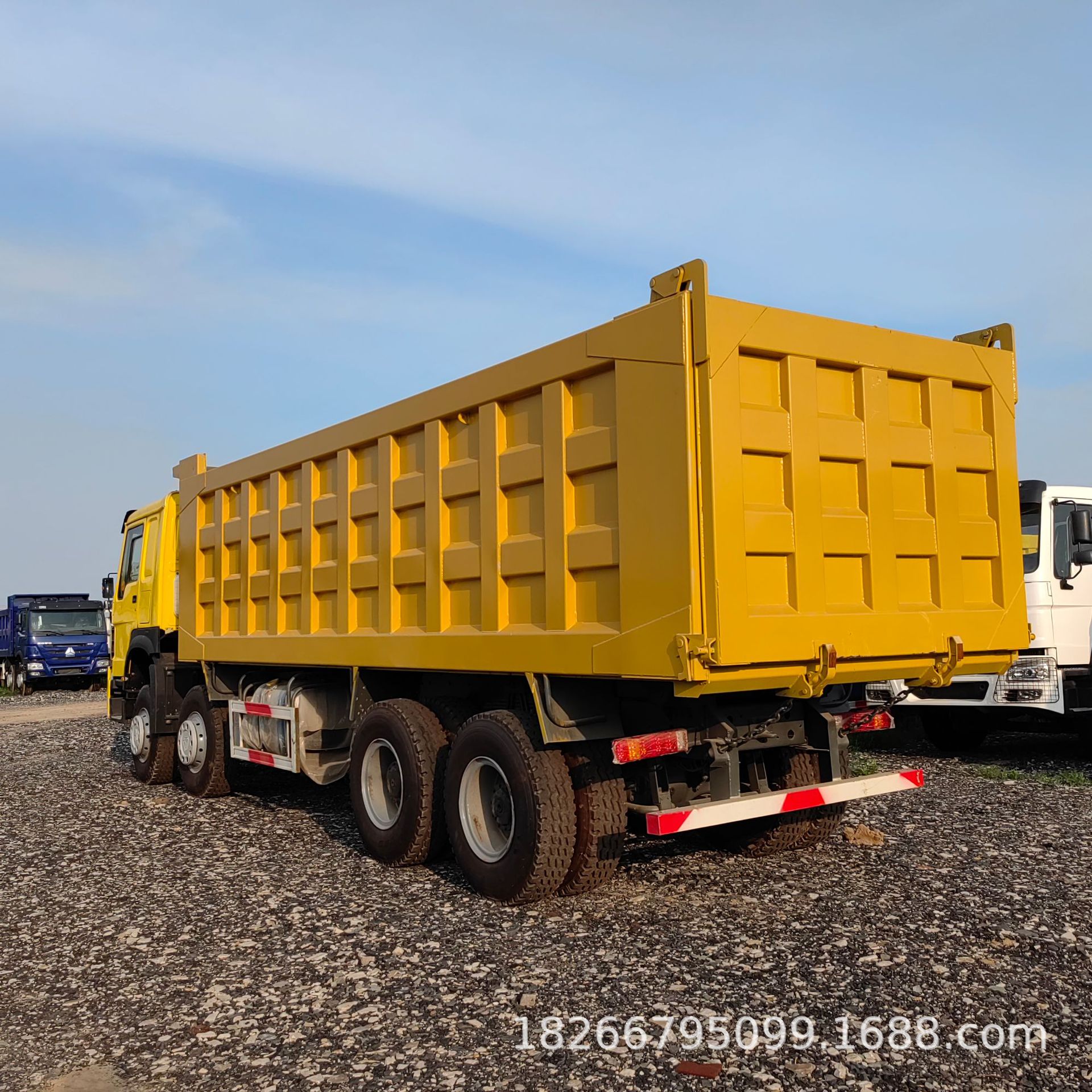 Cross-Border Supply of Howo 371/375 Dump Trucks from 4 Countries, Howo 8X4 Dump Trucks with 375 Horsepower