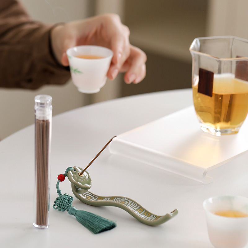 Ruyi line incense insert gift box ceramic incense holder incense holder Zen home incense burner incense dispenser ornaments hand gifts