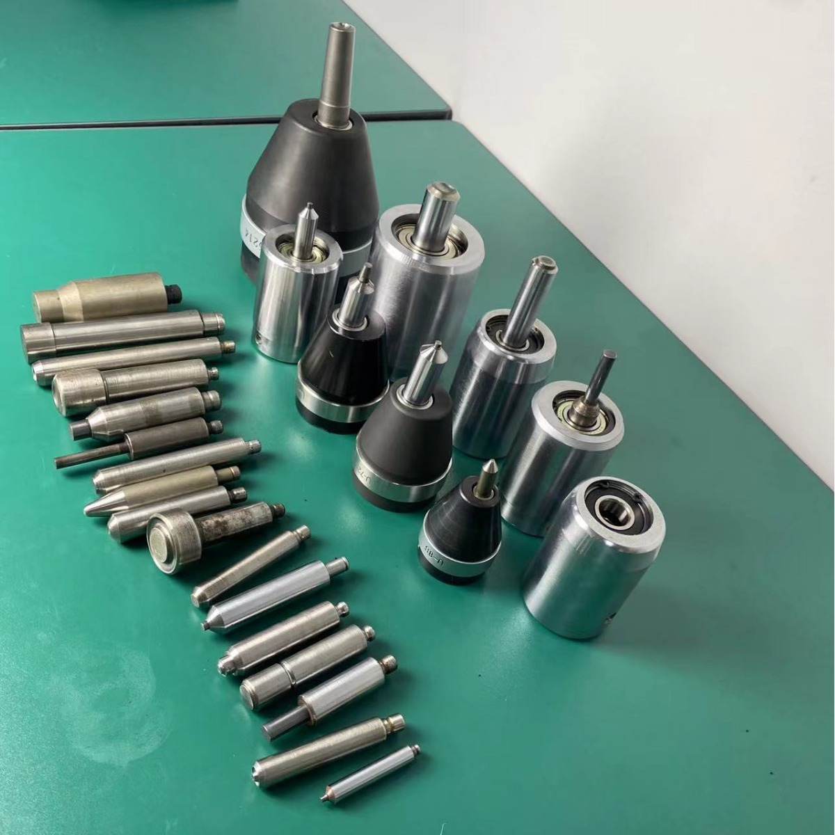Factory Direct Supply Riveting Machine Chuck Riveting Machine Chuck Screw Head Alloy Riveting Rod Alloy Riveting Head Riveting Machine Riveting Rod
