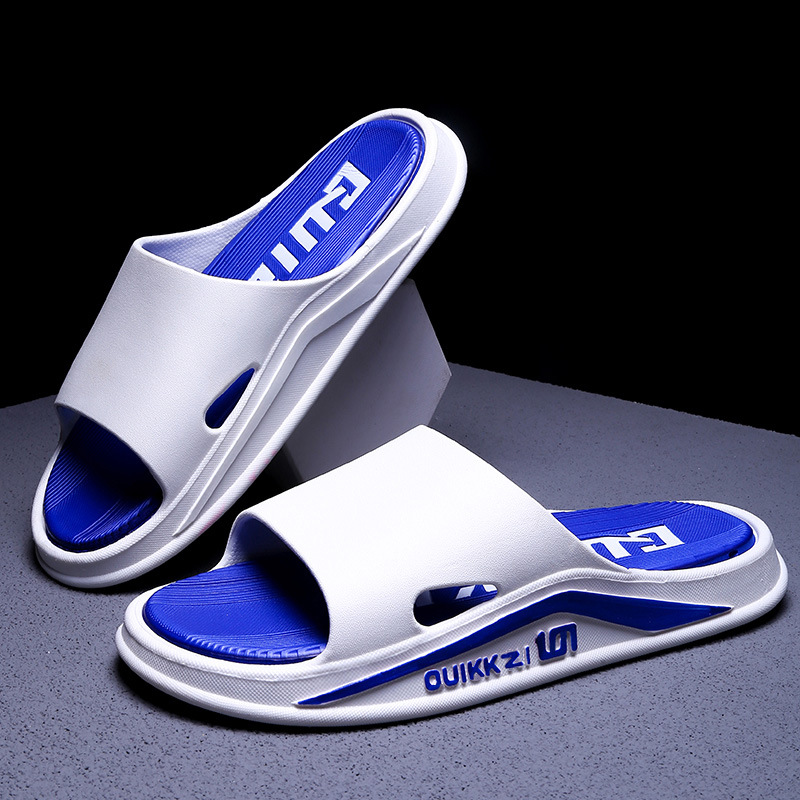 New summer sandals fashion trendy men's slippers casual soft bottom outer wear thick bottom beach indoor slippers men's wholesale