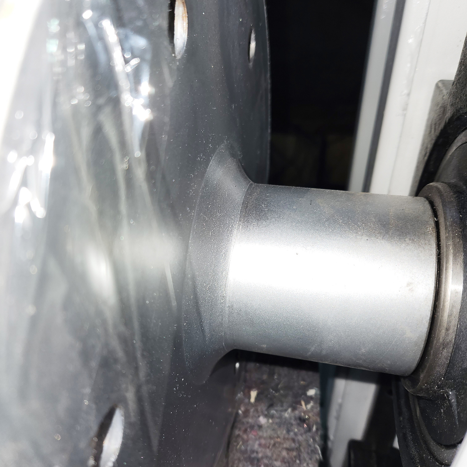 Heated Embossing Machine for Wood-Plastic Processing and Production Equipment, Suitable for Wooden Flooring, Wall Panels, Aluminum Panels, and Iron Panels, Offline Weiside