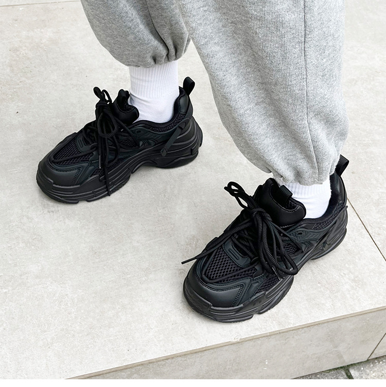 Men's Shoes Summer New Mesh Shoes Breathable Thick Sole Height Increased Black 2023 New Men's Casual Sports Shoes Fleece-lined