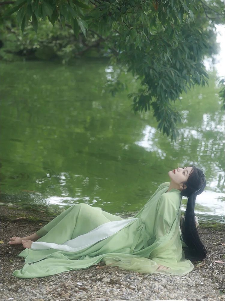 Green Elegant Han Dynasty Women's Complete Set of Wei and Jin Cross-Collar Ancient Costumes, Super Fairy, Fresh and Elegant Ancient Style Elegant Suit