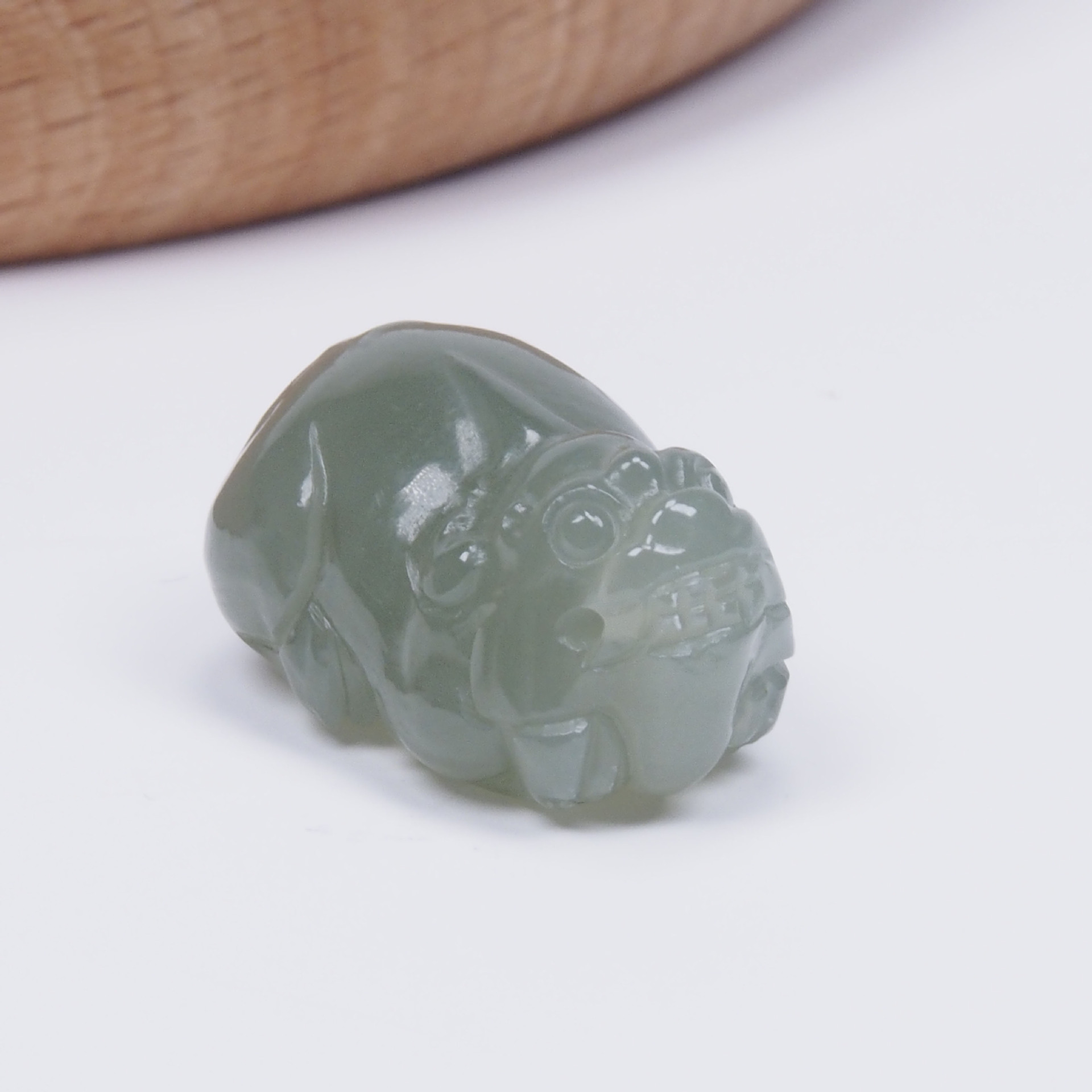 Factory Wholesale Natural Hetian Jade Stone Qinghai Material Pixiu Pendant Cow Nose Men's and Women's Hetian Jade Pixiu Pendant