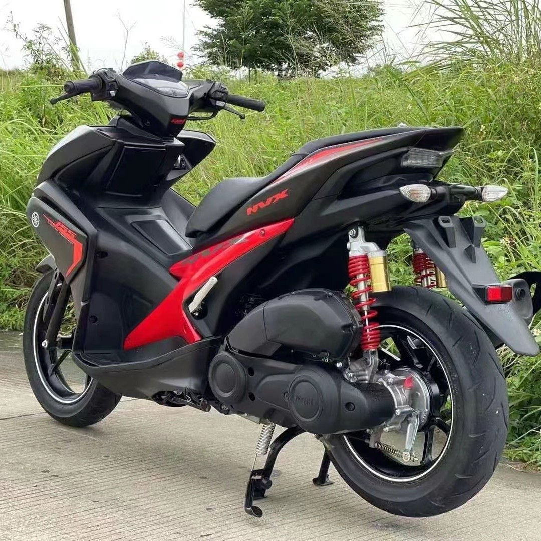 Imported Yamaha Nvx155Cc Fuel-Assisted Men's and Women's Efi Water-Cooled Front and Rear Disc Brake Scooters