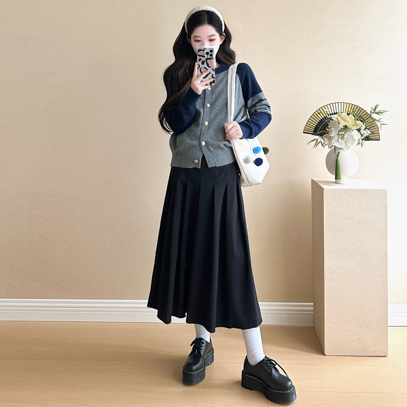 Maternity Knitted Preppy Style Top, Short Outwear, Pleated Woolen Skirt Suit
