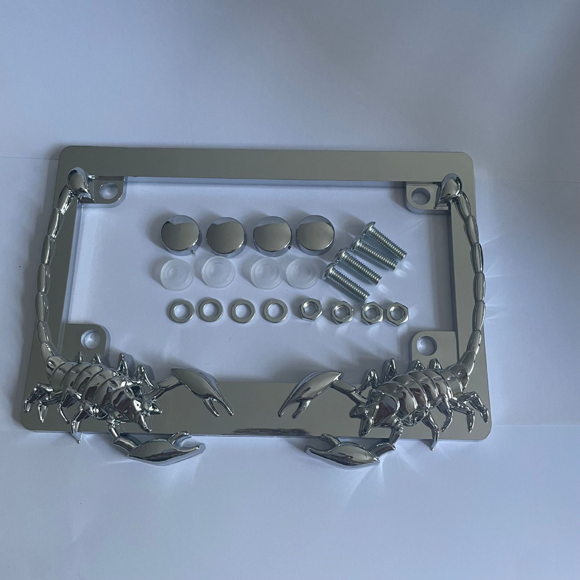 New Scorpion motorcycle license plate frame American personality motorcycle license plate frame ABS electroplating motorcycle license plate