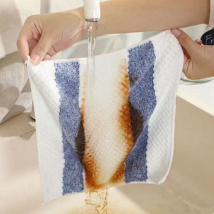 Pineapple Coral Fleece Towel Thickened Water Absorbent Soft Hair-free Hand Towel Household Beibei Fleece European Flower Pineapple Towel