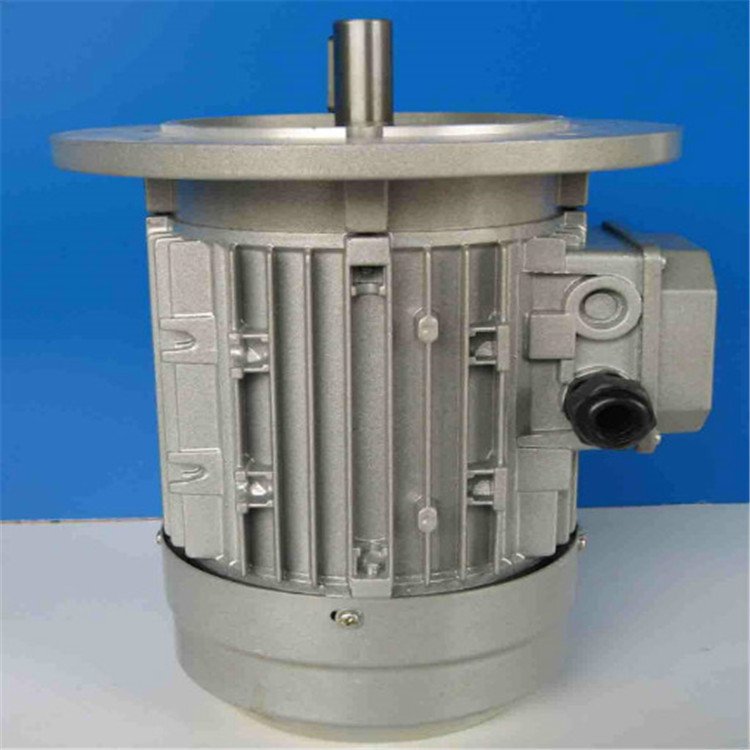 Таилунь долгосрочная переработка подержанных старых двигателей, станков, фрезерных машин, кабелей и проводов в любое время