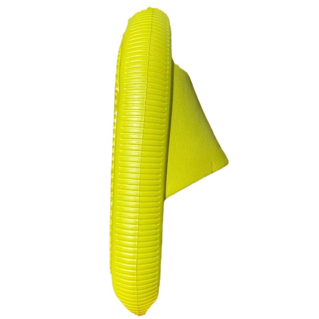 Rubber and plastic children's slippers Miscellaneous stall slippers hole shoes children wholesale summer slippers indoor 2 to 12 years old