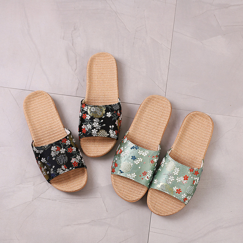 Guofeng embroidered linen slippers high sense lovers spring four seasons home non-slip opening factory direct a generation of hair