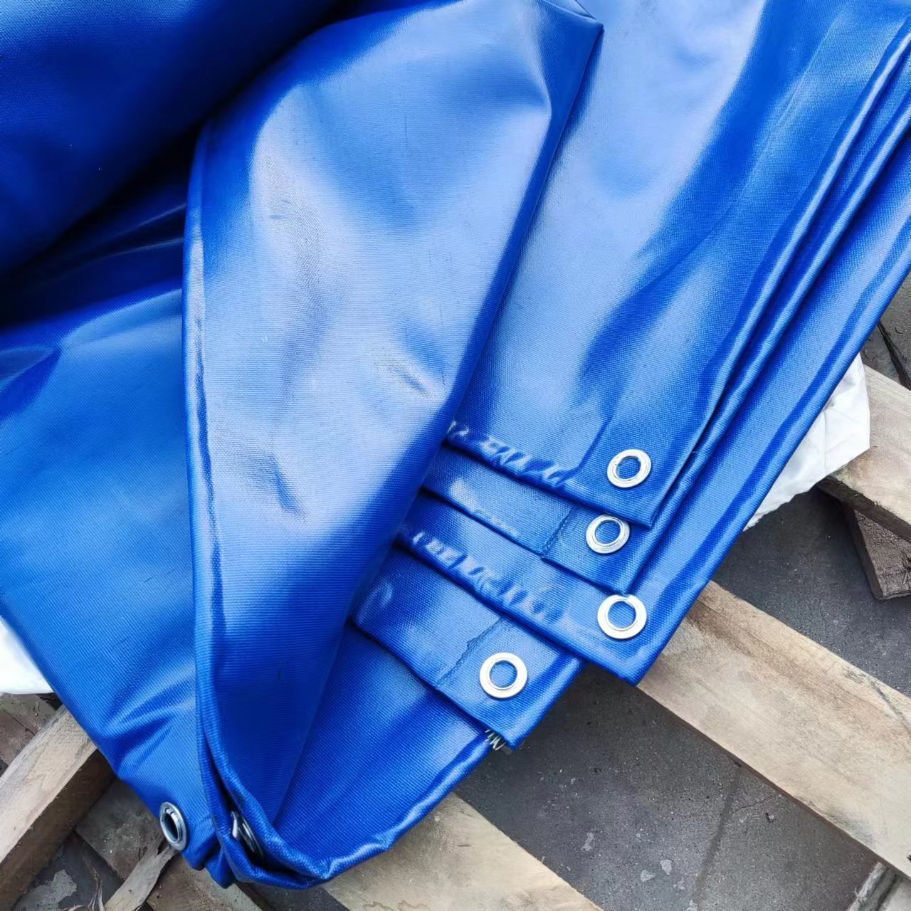 Manufacturer Supplies Flame Retardant Three-Proof Cloth, Pvc Plastic Coating Cloth, Sun Protection and Rainproof Cloth, Tarpaulin, Flame Retardant Tarpaulin, Tarpaulin