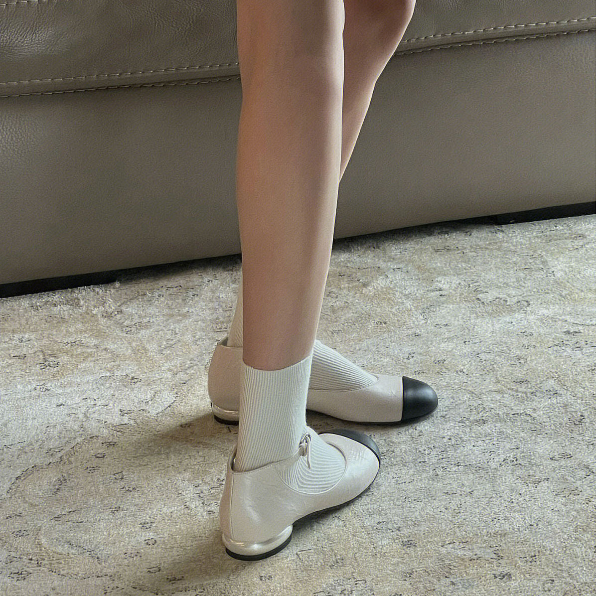 Ретро туфли Мэри Джейн с круглым носком и низким каблуком из овчины