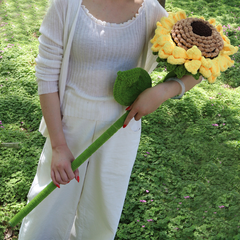 Winning the First Prize in One Fell Swoop, Handmade Woolen Giant Ice Thread Sunflower Finished Product Single Word Bouquet Graduation Gift