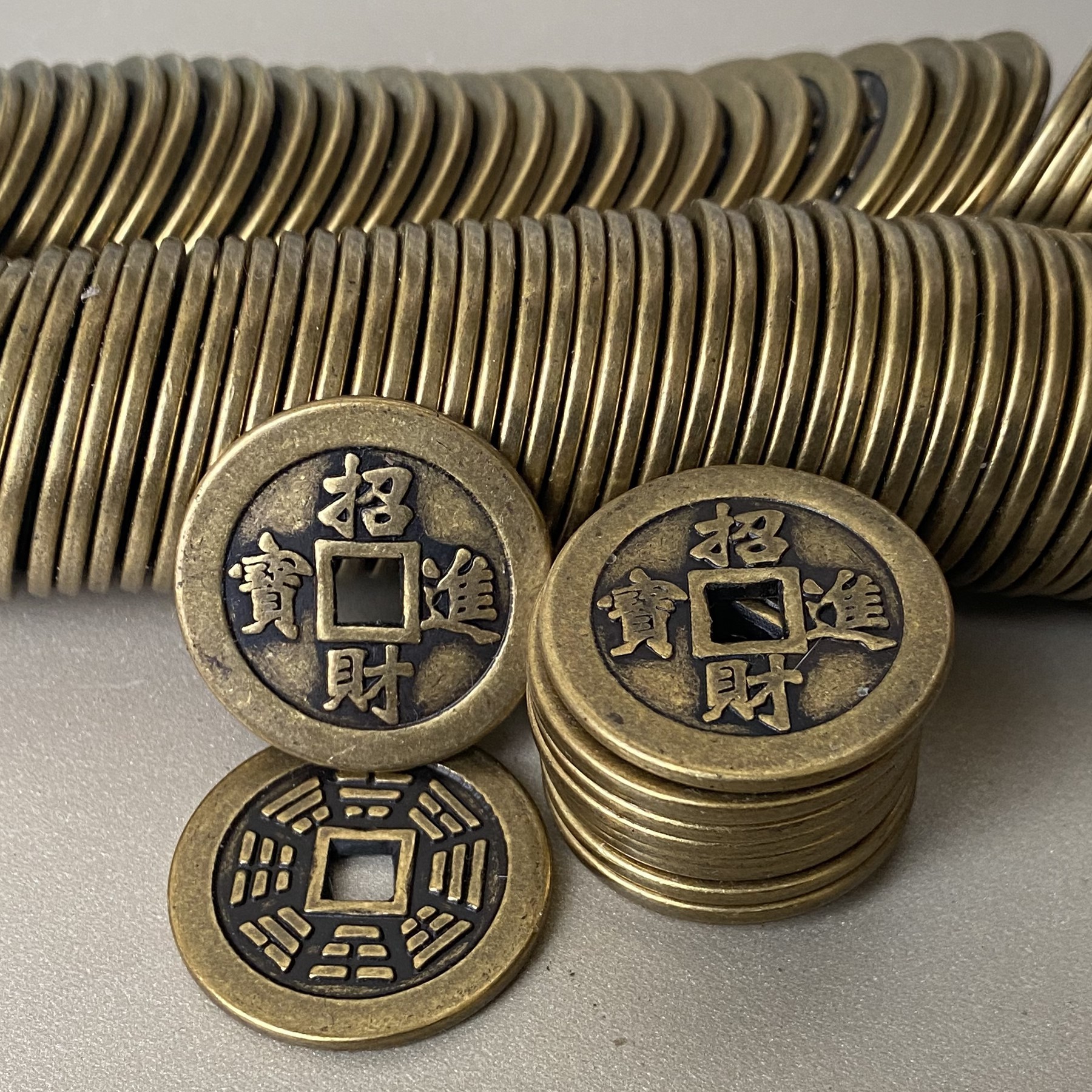 Pure copper feng shui five Emperor money ten Emperor money Kangxi Qianlong Shunzhi Tongbao fortune safe pressure threshold simulation copper money