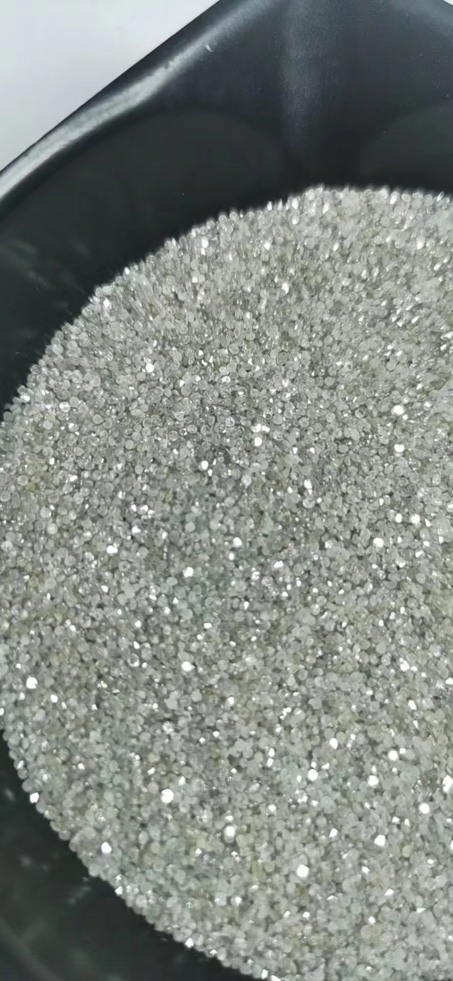 Natural South African SLR diamonds 0.005 to 0.01 cents a wholesale price 300 to 500 yuan 1 karat