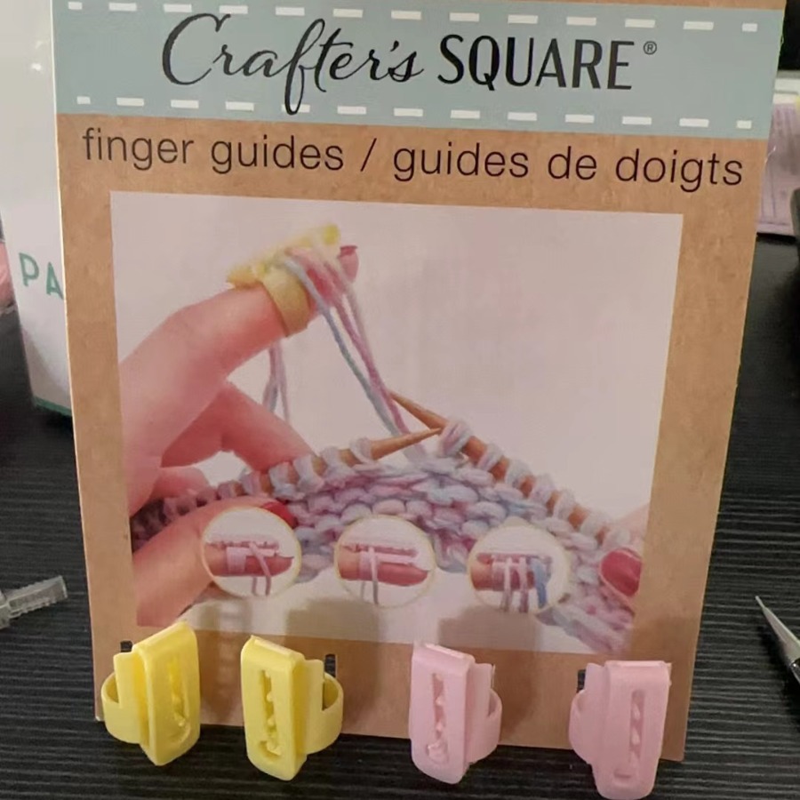 Wire Guide Wool Plastic Finger Cot Wire Guide Knitting DIY Knitting Sweater Finger Wire Stripper Wool Knitting Tool