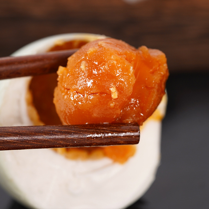 Wholesale Unsalted and Slightly Salty Universal Packaged Salted Duck Eggs Customized Roasted Sea Duck Eggs Whole Box 100 Pieces 50G/60G/70G