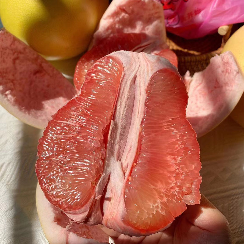 Fujian Pinghe Sanhong Pomelo, Red-Fleshed Pomelo, Seasonal Fresh Pomelo, Freshly Picked and Shipped, Whole Box of 5 Pounds, Gift Box Packaging