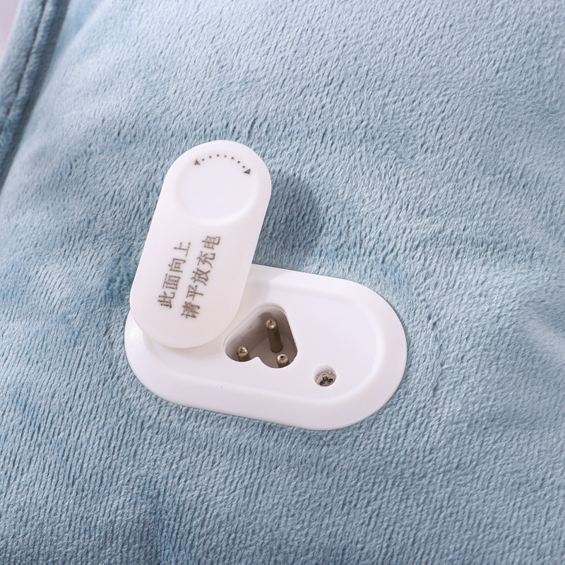 Manufacturer Customized Rechargeable Explosion-Proof Flannel Hot Water Bottle, Pure Color Cute Water-Filled Heating Plush Hand Warmer in Winter