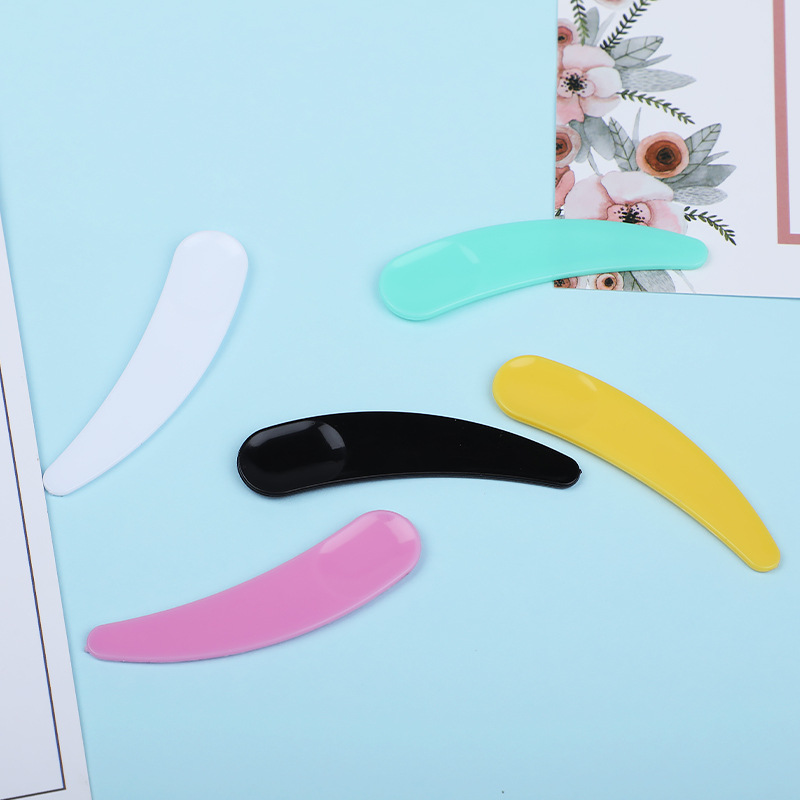 Crescent spoon small scoop mask stick spoon cream spoon cosmetic packaging sub-Packaging Tool