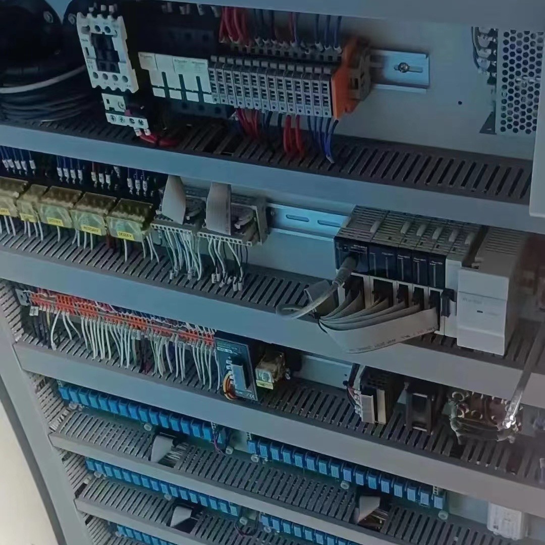 Computer Control Glue-Made Shoe Front Engine Oil Press Second-Hand Nine-Claw Shoe Upper Puller Full Edge Cf-747Ma/A