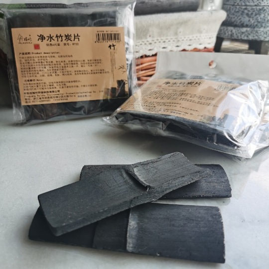 Бамбуковый уголь Rui Zhu для очистки воды, многофункциональная упаковка бамбукового угля, отборные кусочки для очистки воды, высокотемпературные кусочки бамбукового угля