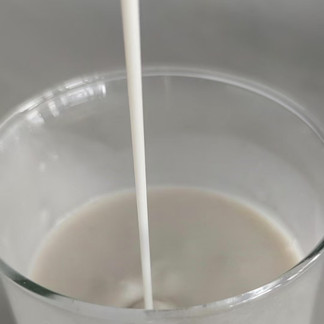 Производитель предлагает специальный клей для защитных уголков бумаги, быстро сохнет, крепко держится, высокое качество и низкая цена