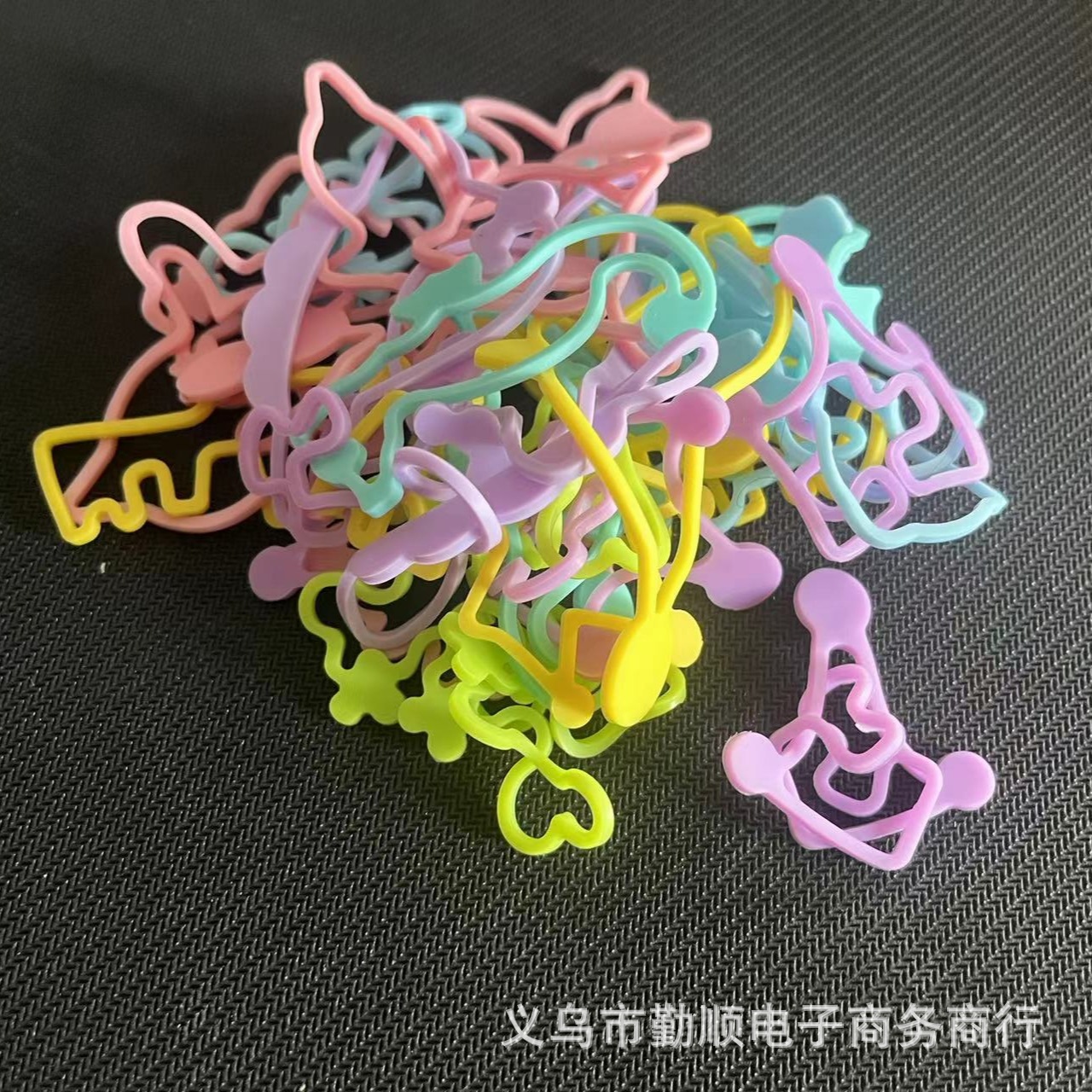 Silicone bracelet outdoor bracelet cartoon children's plant essential oil incense ring bracelet plant essential oil bracelet