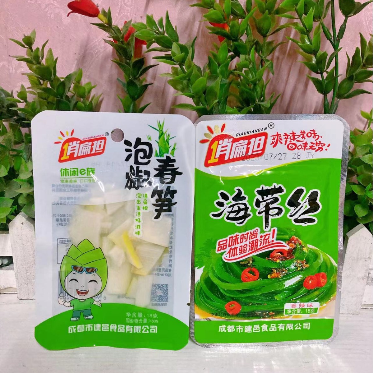 Qiao flat pole shredded seaweed 8090 s childhood nostalgic snacks ready-to-eat spicy snacks spicy food pickles