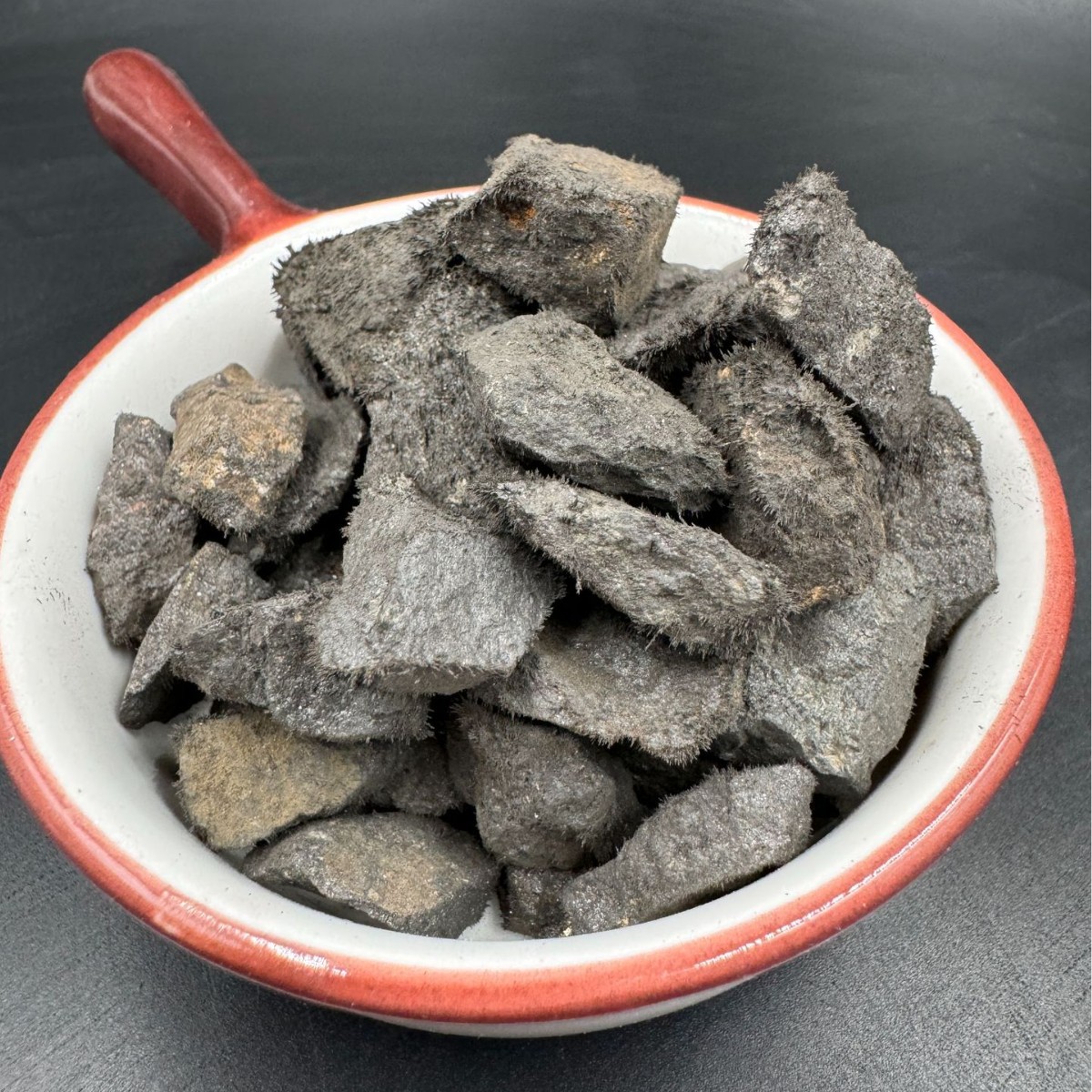 Magnets Can Be Used as Medicinal Materials. Quality Assurance Is Provided by Manufacturers Who Supply Pure Natural Iron Ore, Reduced High-Purity Iron Ore, and Hematite