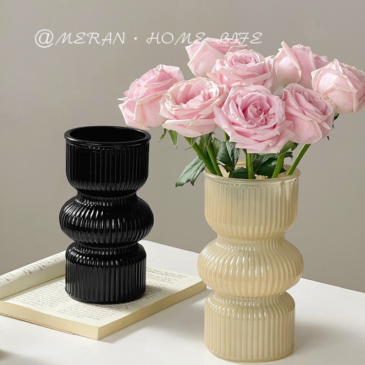 French-Style Vintage Niche Black Glass Vase for Hydroponic Flowers and Dried Flowers, Living Room Dining Table Flower Arrangement Decoration, Light Luxury Ornament